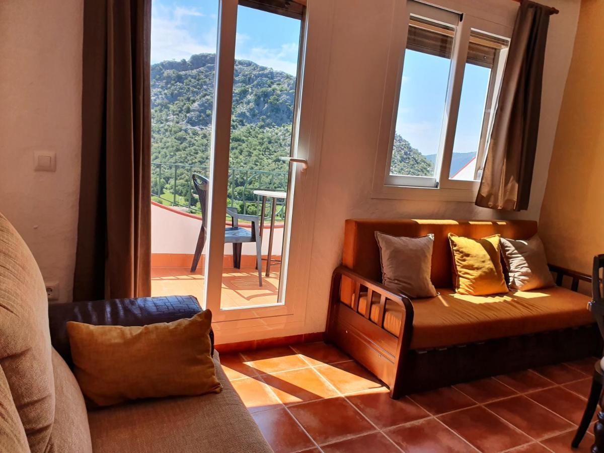 Apartamentos Rurales Sierra Alta Benaocaz Buitenkant foto