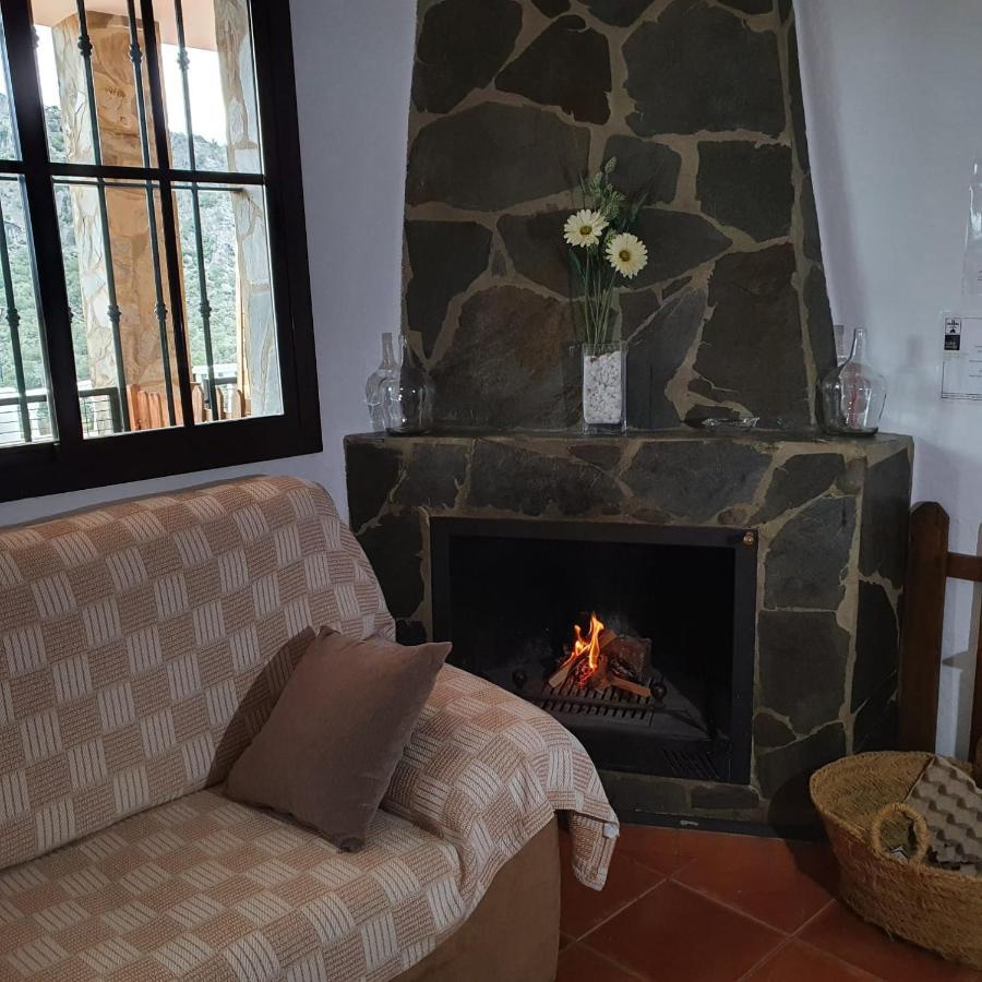 Apartamentos Rurales Sierra Alta Benaocaz Buitenkant foto