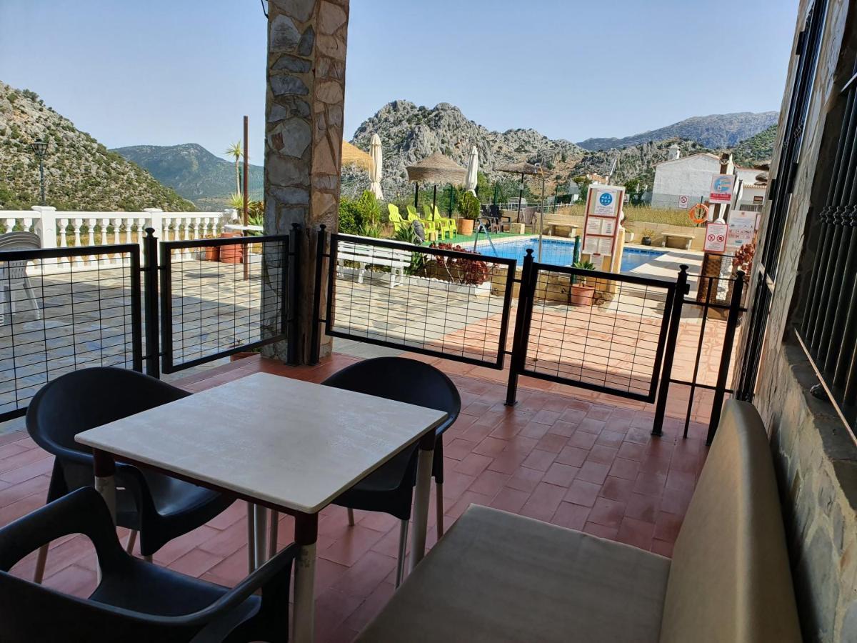 Apartamentos Rurales Sierra Alta Benaocaz Buitenkant foto