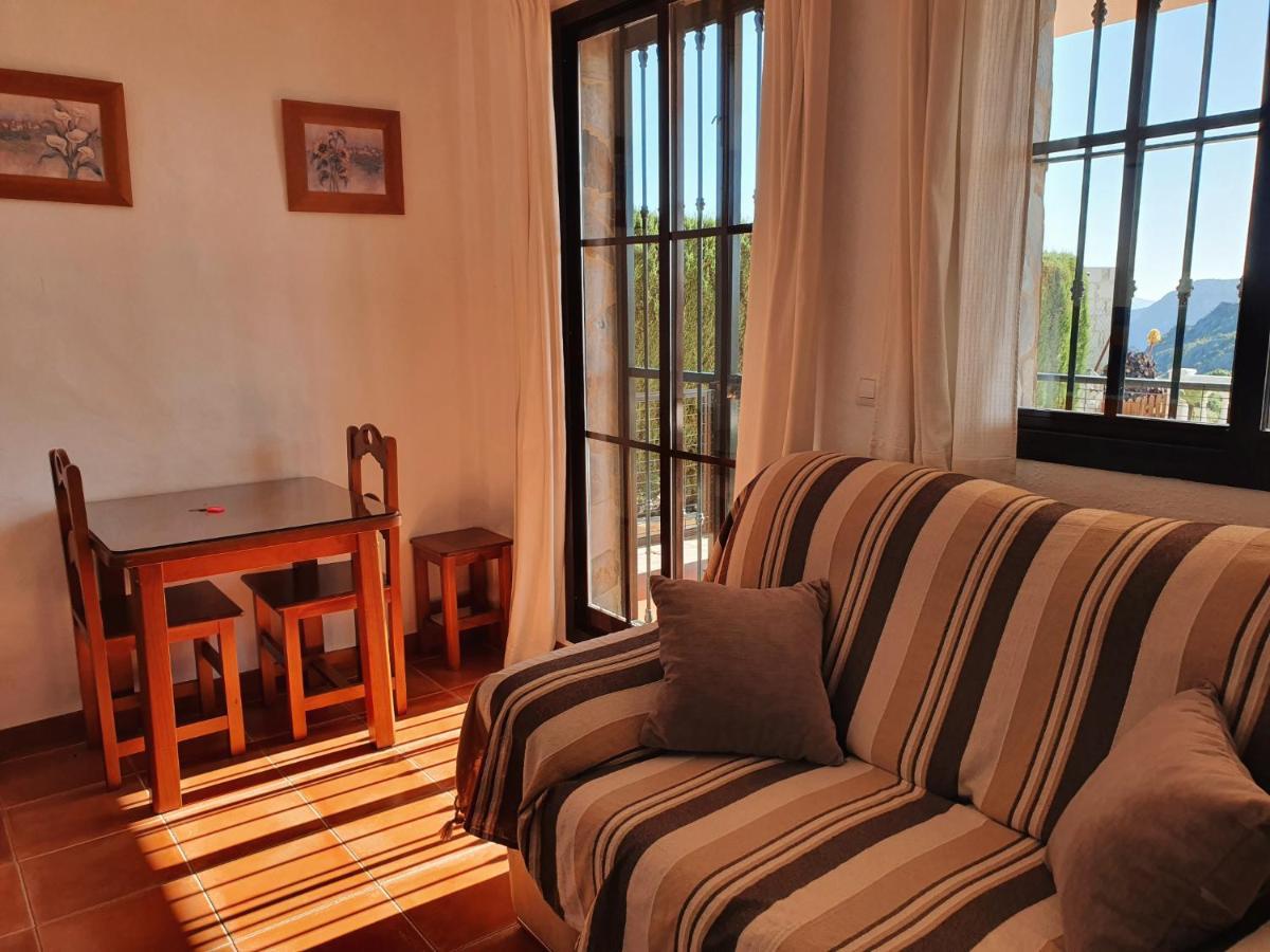 Apartamentos Rurales Sierra Alta Benaocaz Buitenkant foto