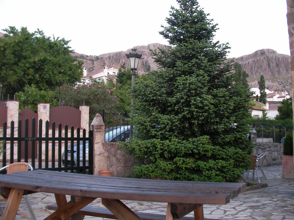 Apartamentos Rurales Sierra Alta Benaocaz Buitenkant foto