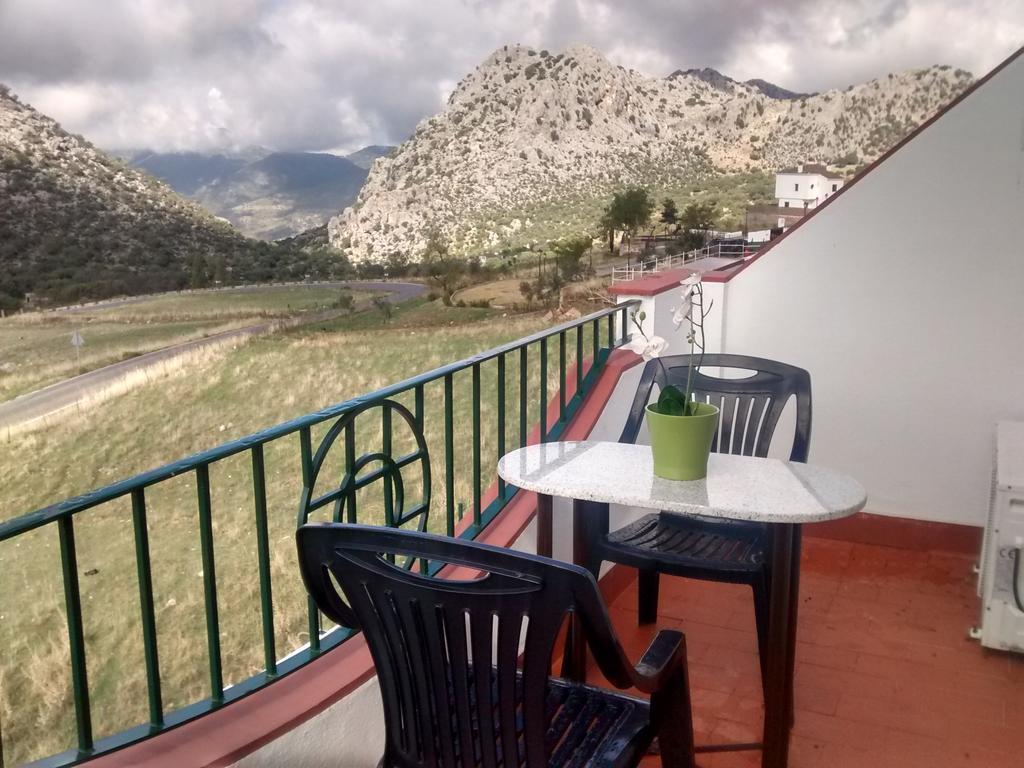 Apartamentos Rurales Sierra Alta Benaocaz Buitenkant foto