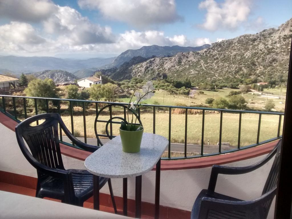 Apartamentos Rurales Sierra Alta Benaocaz Buitenkant foto