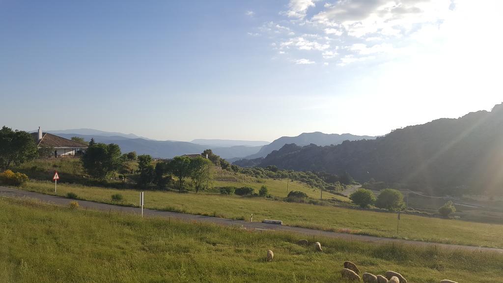 Apartamentos Rurales Sierra Alta Benaocaz Buitenkant foto