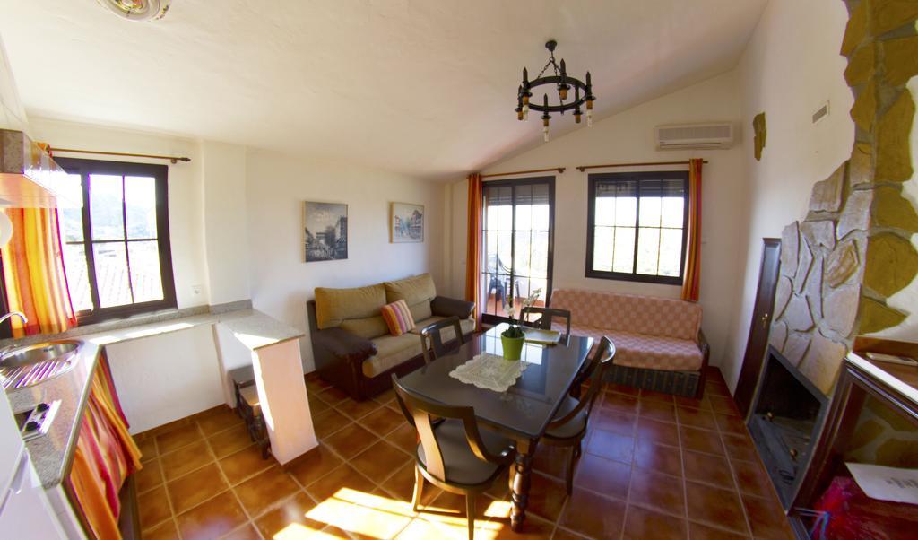 Apartamentos Rurales Sierra Alta Benaocaz Buitenkant foto