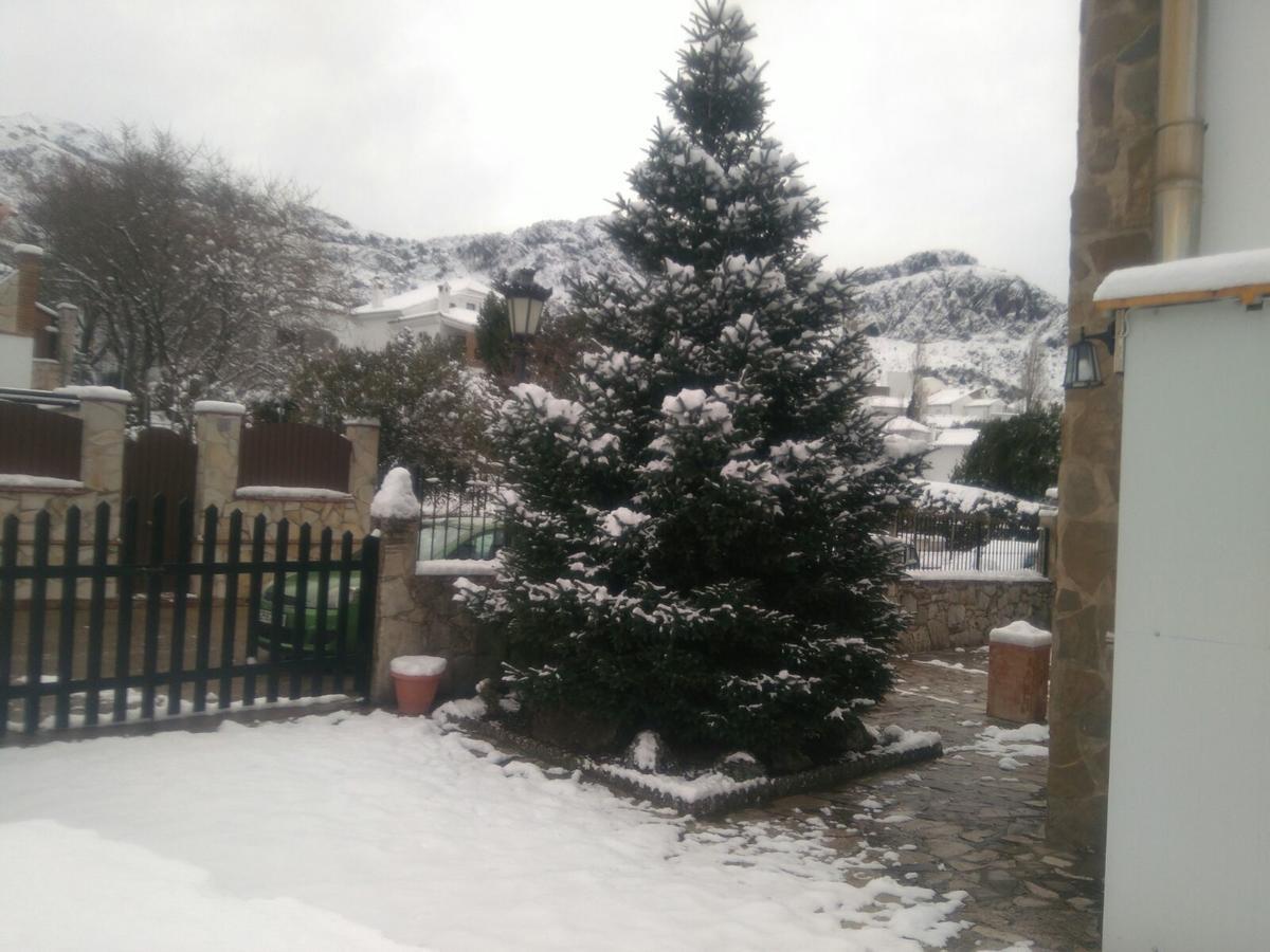 Apartamentos Rurales Sierra Alta Benaocaz Buitenkant foto