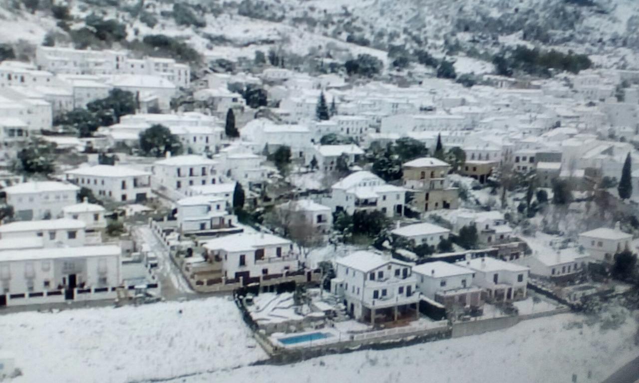 Apartamentos Rurales Sierra Alta Benaocaz Buitenkant foto